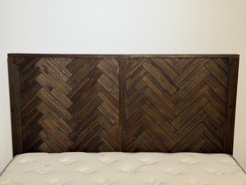 Austin Wood Bed Frame, Queen