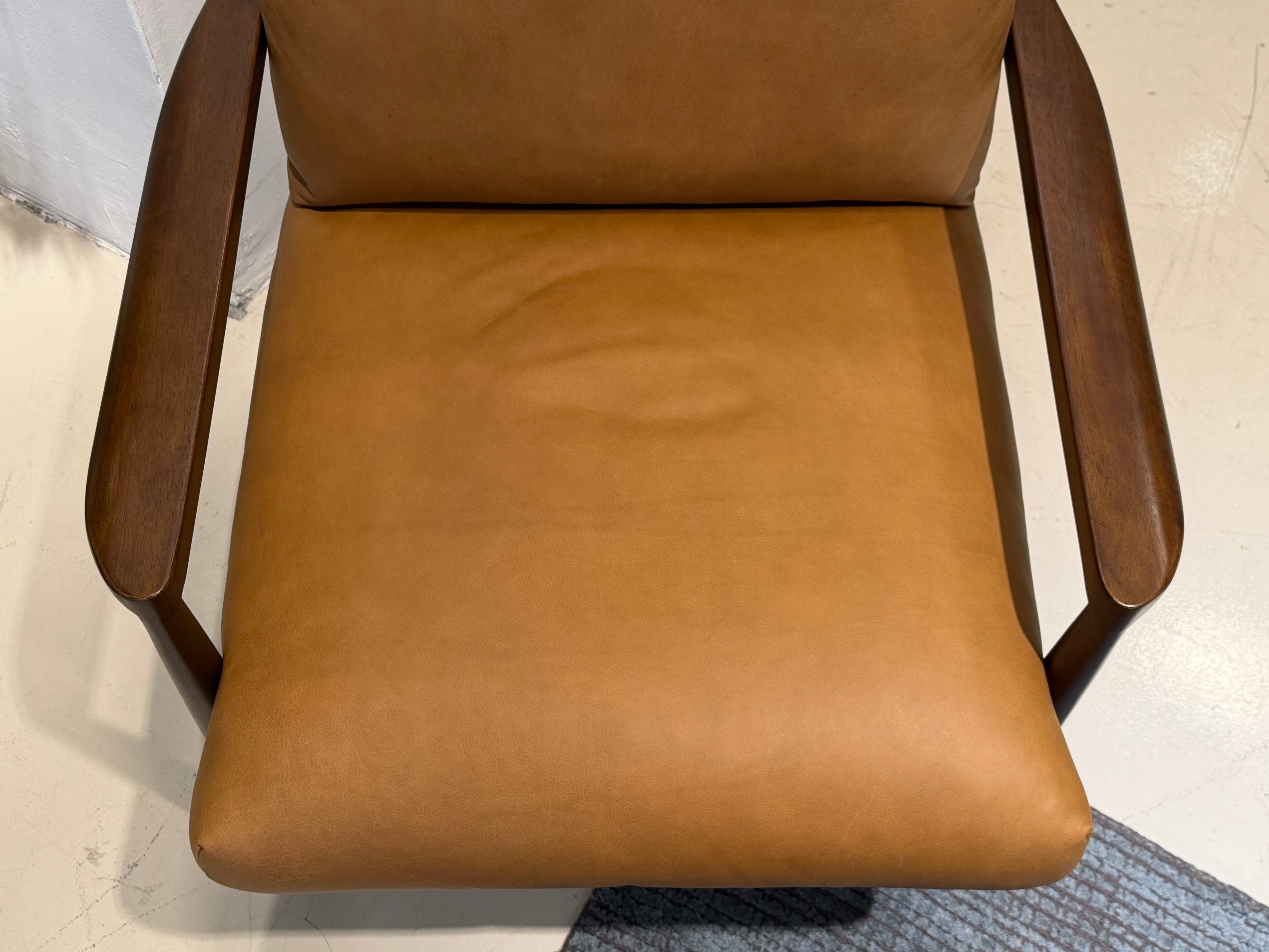 Quinn Leather Lounge Chair, Vintage Tan (Premium)