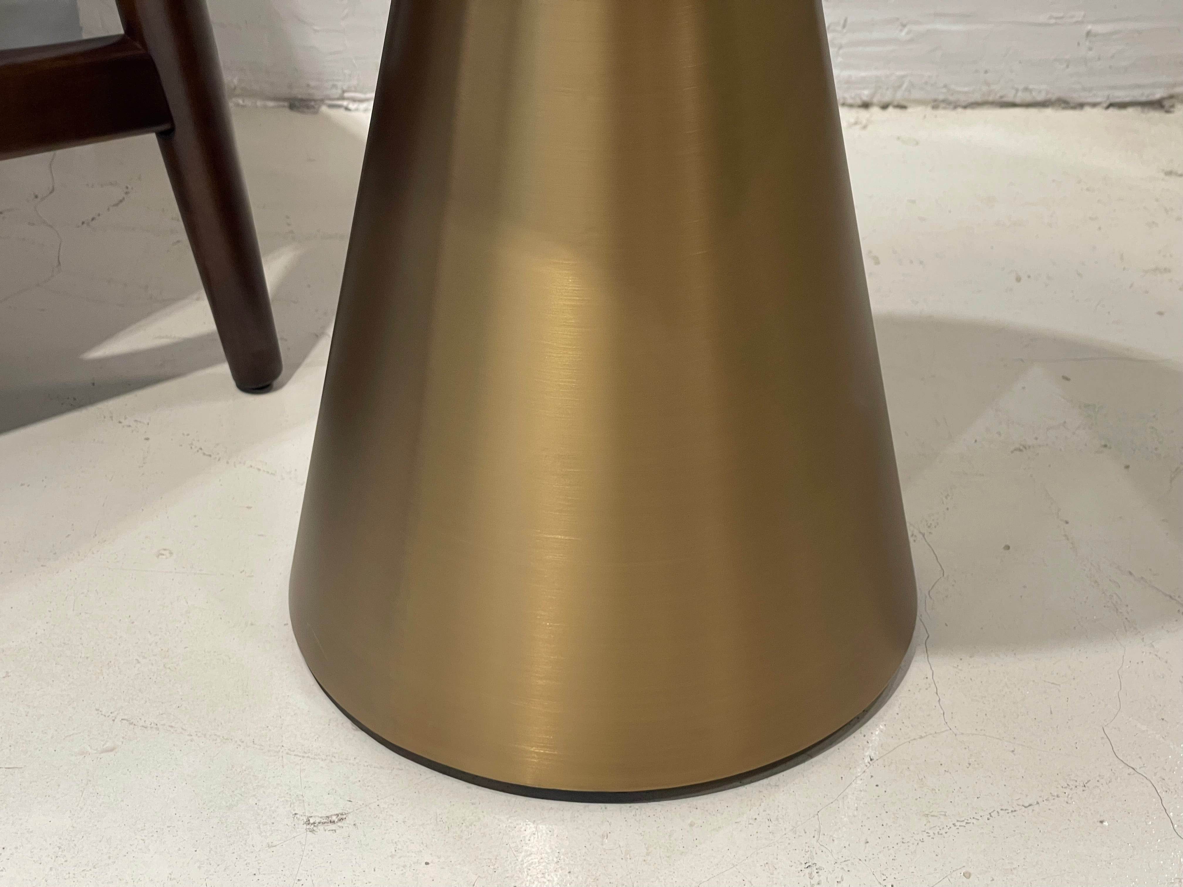 Xander Side Table (Matte)