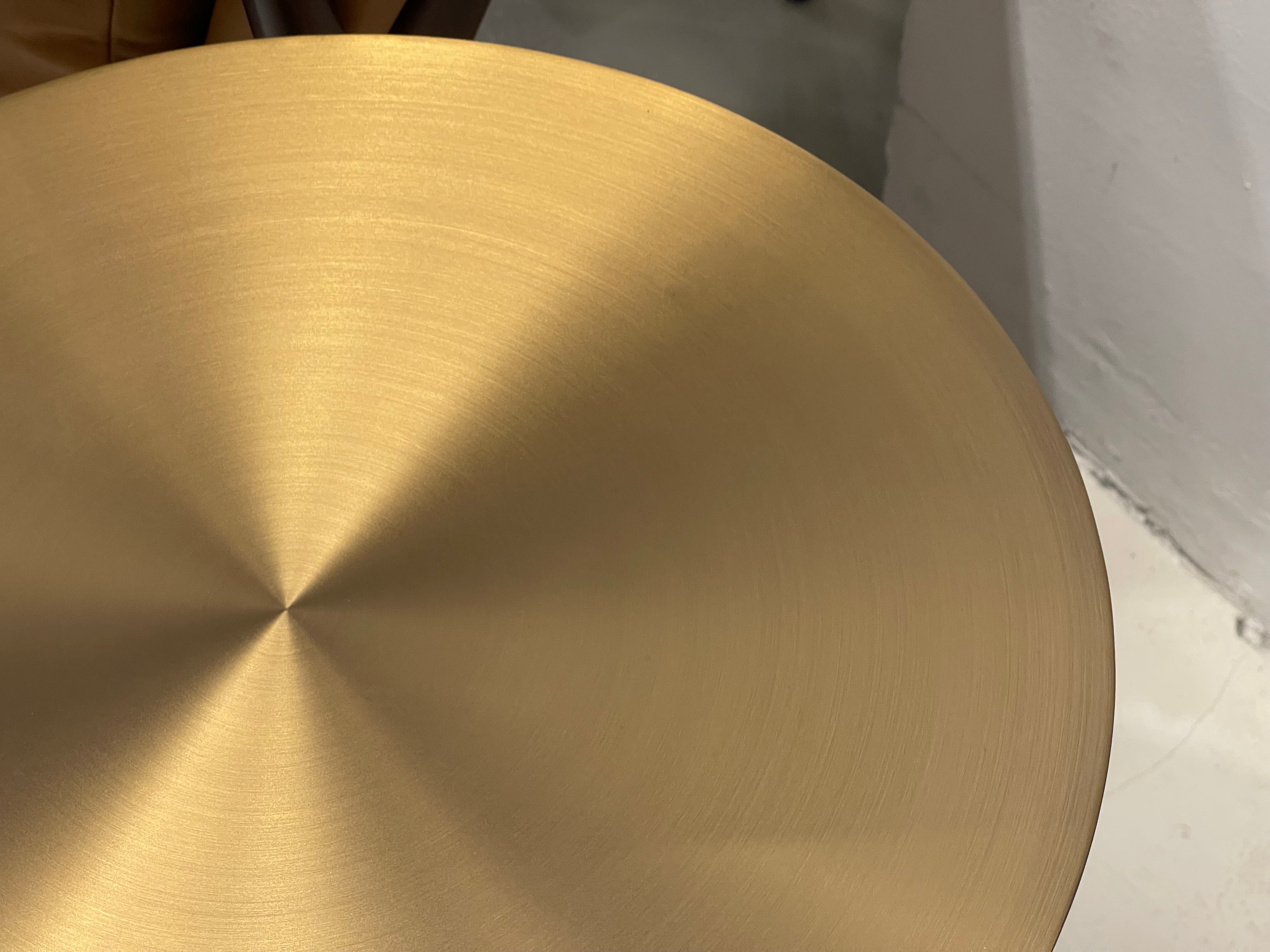 Xander Side Table (Matte)