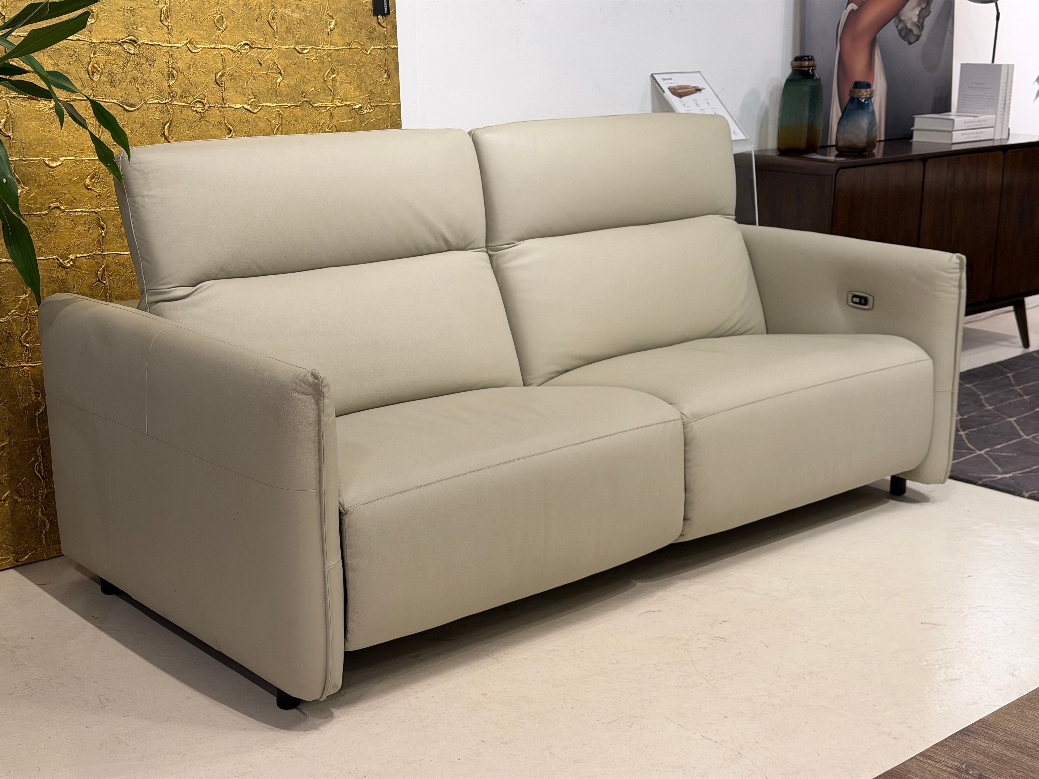 Dallas (Max) 2 Seater Recliner Leather Sofa