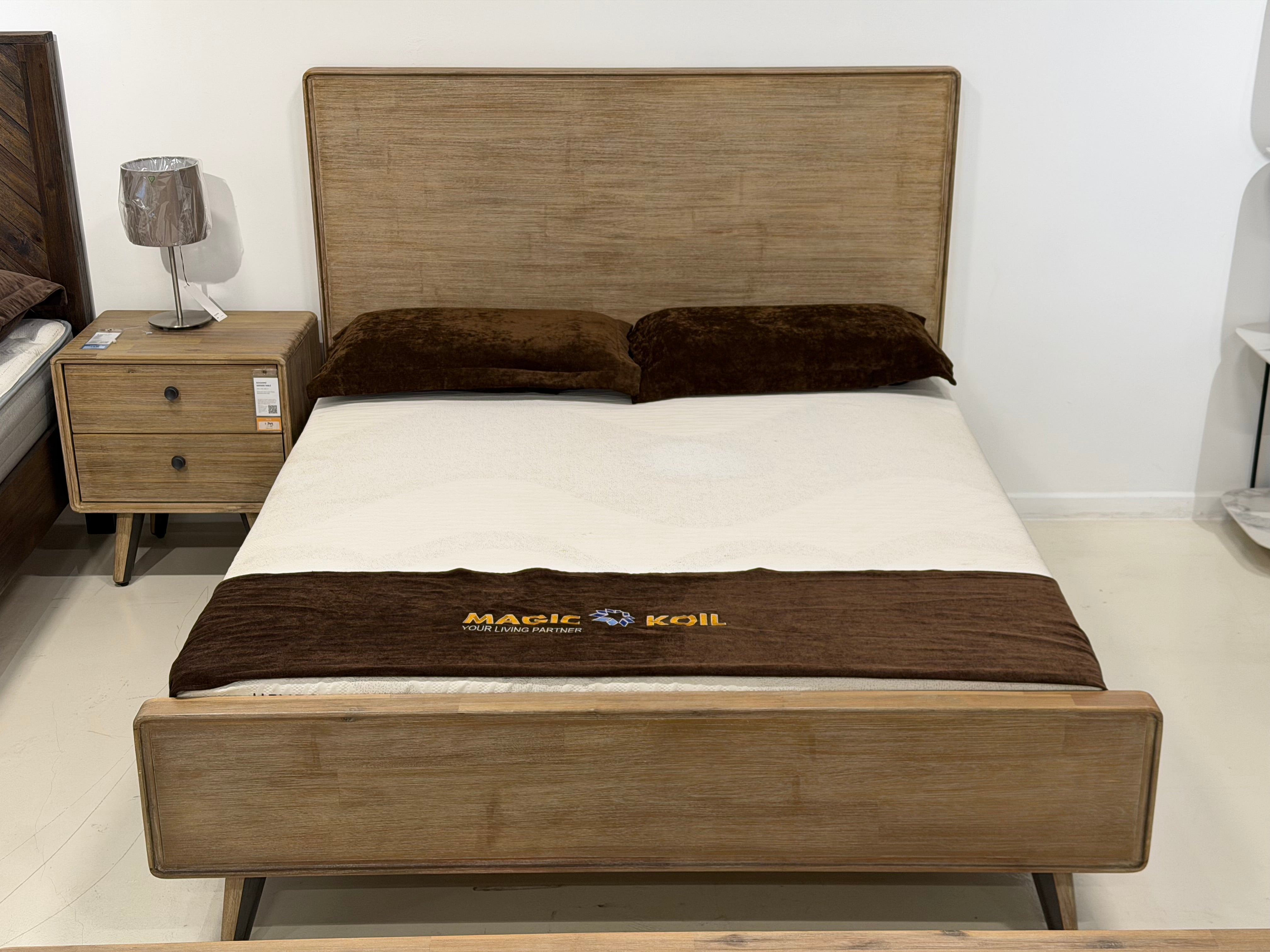 Roxanne Wood Bed Frame, Queen